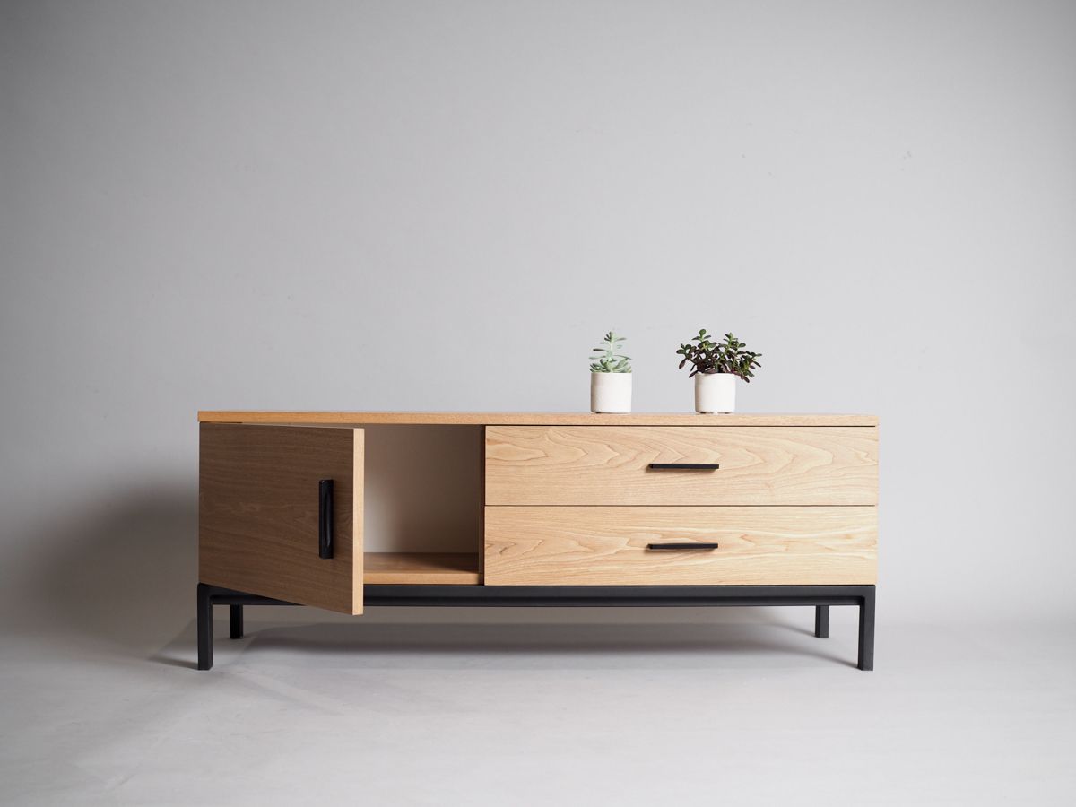 Arden Wooden TV Unit with 2 Drawers & 1 Door – 140x40x50cm