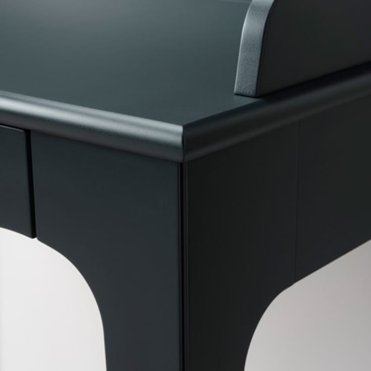 LM Desk Black – 90cm x 54cm x 105cm