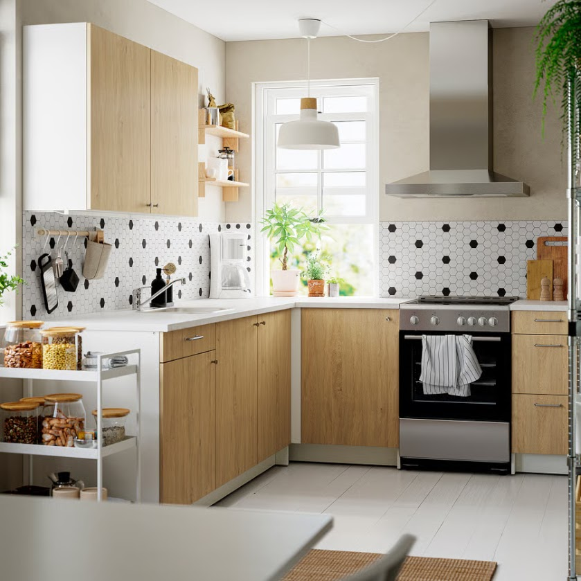 Corner Modular Kitchen – 240 x 220 cm, 3 Base Units + 1 Wall Cabinet