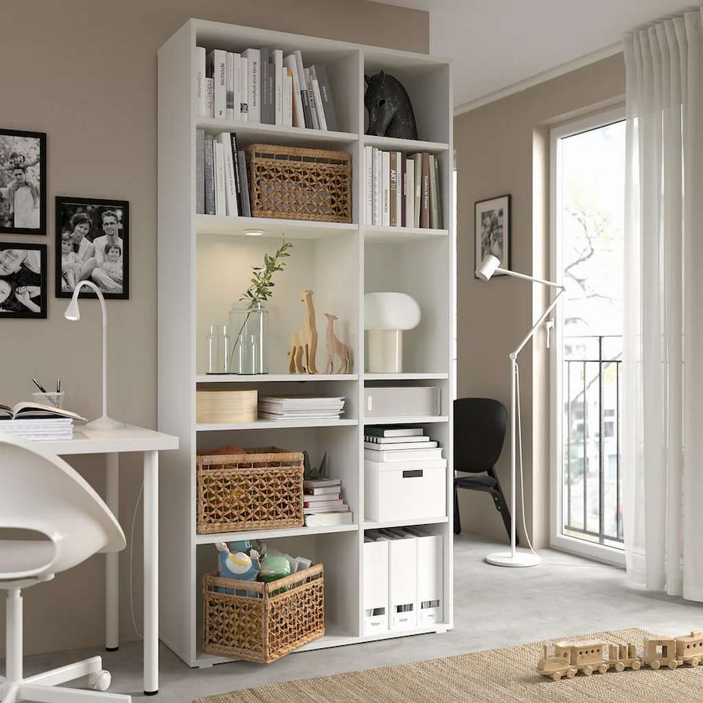 Vista White Display Unit - 200cm x 95cm x 37cm.