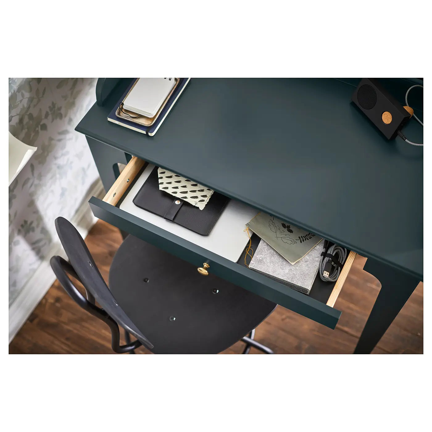 LM Desk, 90x54x90cm