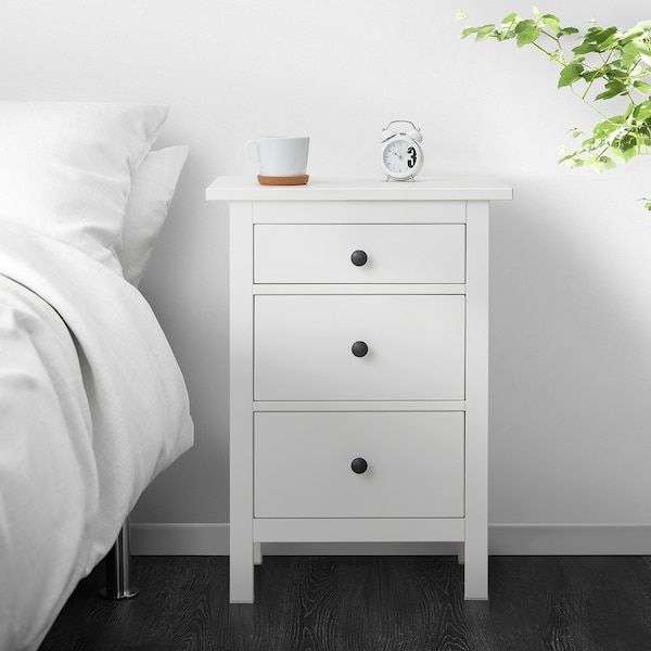 Hymnes 3-drawer dresser, 58x40x79cm.