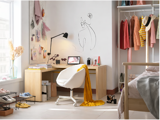 Calm Desk with pull-out leaf, 151x65x73cm