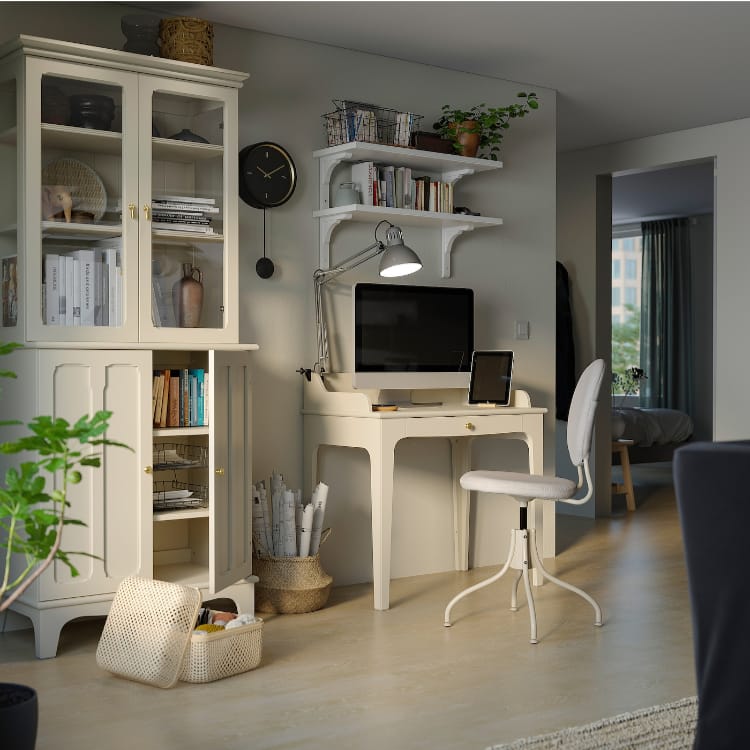 LM White Display Unit – 86cm x 48cm x 199cm