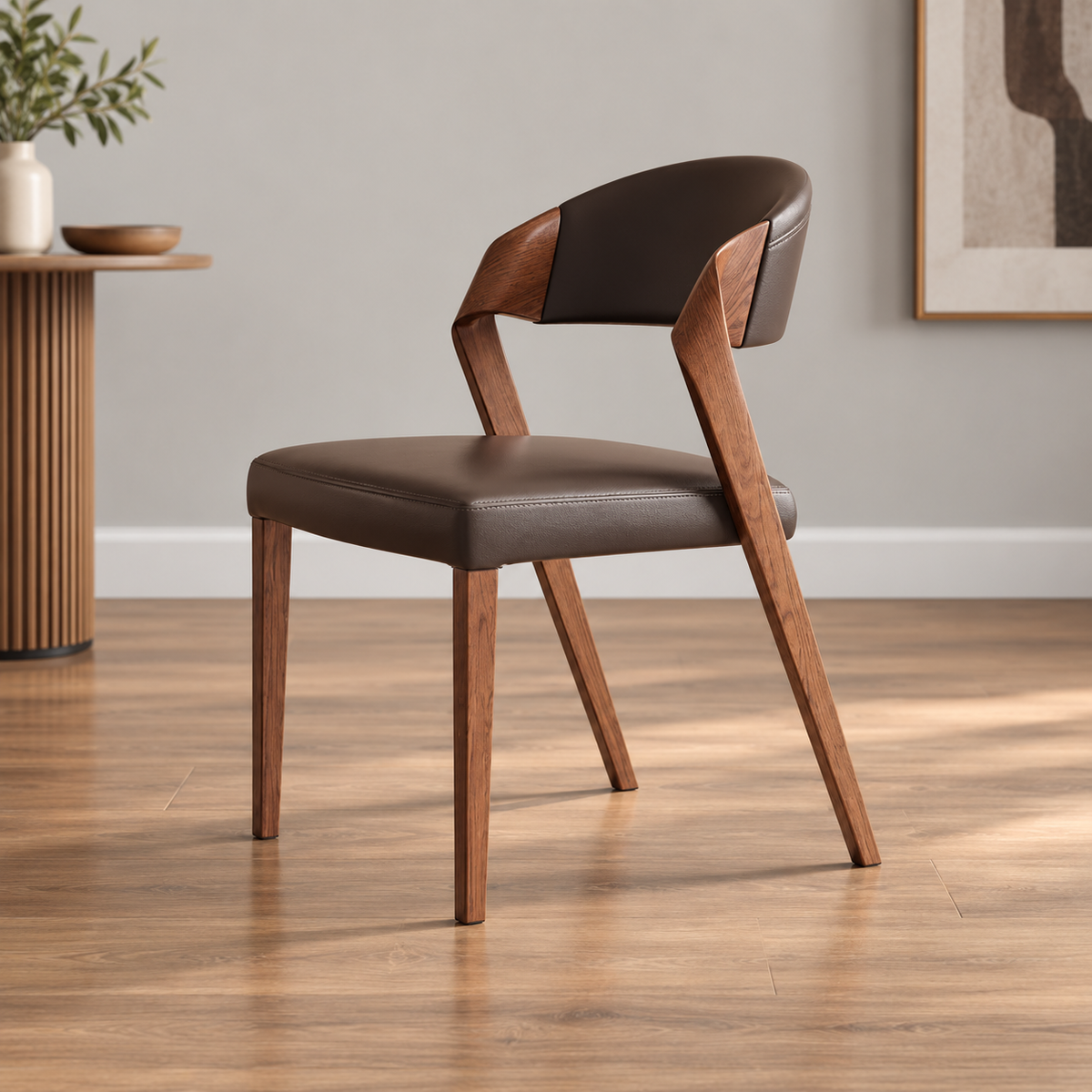 Wiggo Mid-Century Chair